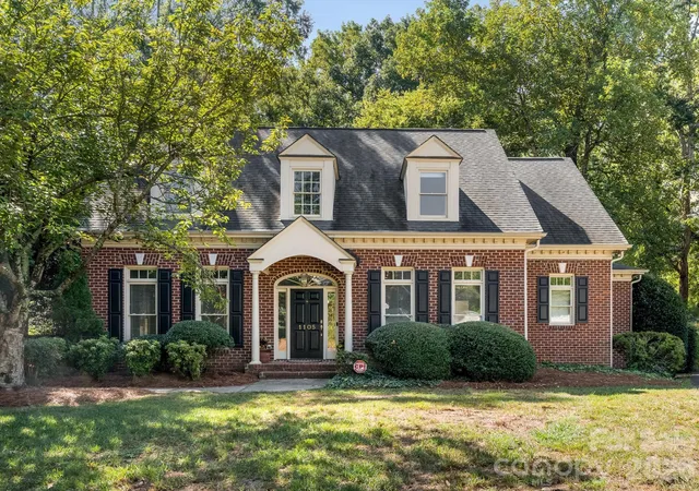 Single family home for sale at 1105 Randolph Oaks Ct, Charlotte, NC 28211 | MLS# 4423883