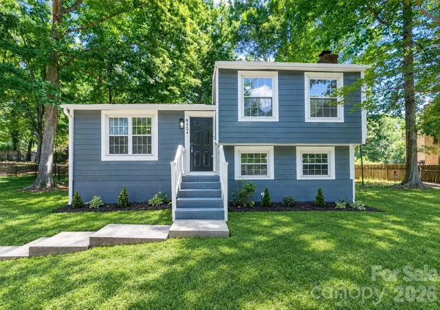 Photo 1 of Single family home for sale at 8424 Othello Pl, Charlotte, NC 28227 | MLS# 4423888 | Listing updated on 2026-09-12