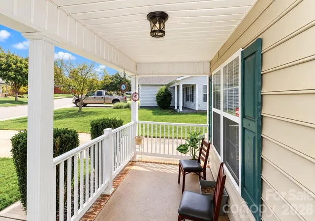 Photo 3 of Single family home for sale at 2174 Wexford Way, Statesville, NC 28625 | MLS# 4423918 | Listing updated on 2026-09-14