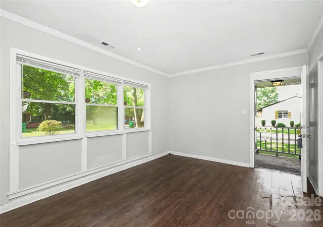 Photo 4 of House for sale at 4115 Tresevant Ave, Charlotte, NC 28208 | MLS# 4423929 | Listing updated on 2026-10-07