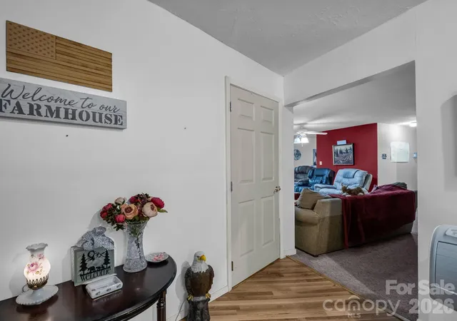 Photo 4 of Single family home for sale at 48 Roberts Cvs Rd, Weaverville, NC 28787 | MLS# 4423939 | Listing updated on 2026-10-08