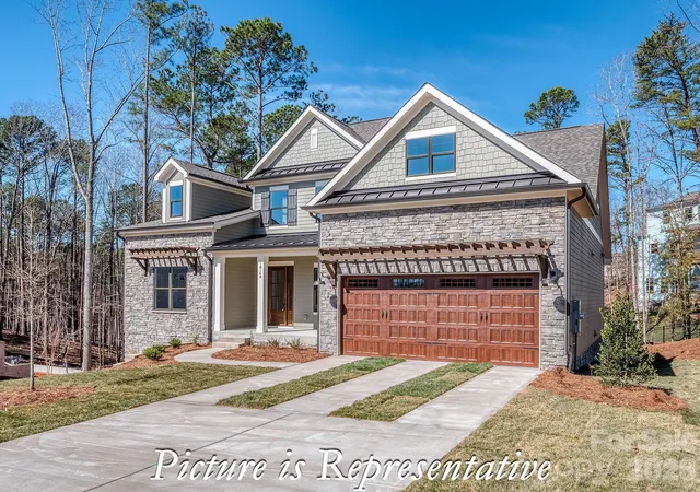 Photo 2 of Single family home for sale at 16818 Harbor View Rd, Charlotte, NC 28278 | MLS# 4423945 | Listing updated on 2026-09-12