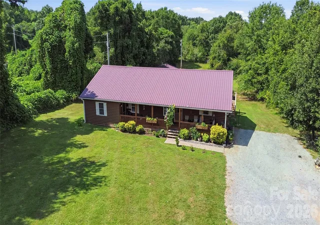 Photo 2 of Single family home for sale at 4266 Big Is Rd, Rutherfordton, NC 28139 | MLS# 4423958 | Listing updated on 2026-09-12