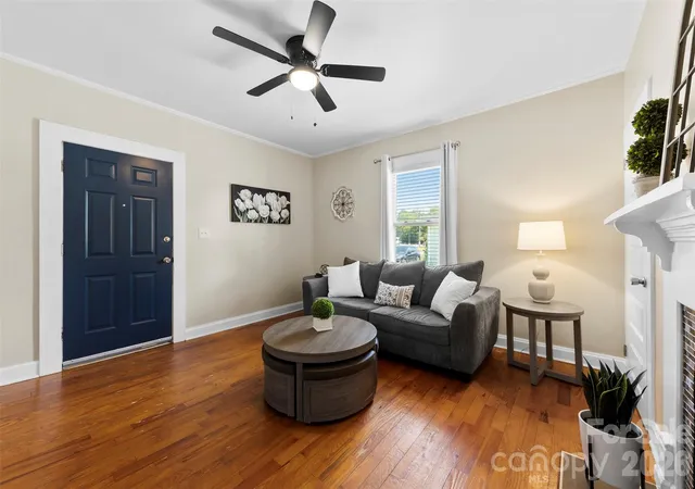 Photo 3 of Single family home for sale at 1525 Perfection Ave, Belmont, NC 28012 | MLS# 4423972 | Listing updated on 2026-09-13