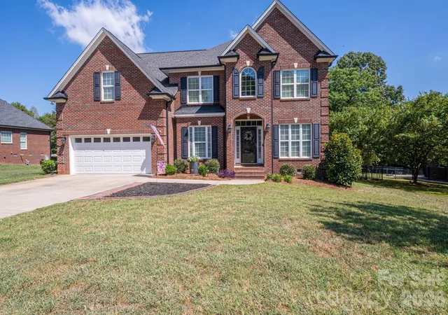 Photo 1 of Single family home for sale at 4708 Mcdade Ln, Gastonia, NC 28056 | MLS# 4423980 | Listing updated on 2026-09-20