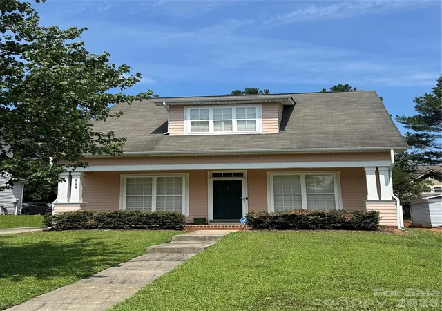 Photo 1 of Single family home for sale at 2008 Golden Ridge Ln, Charlotte, NC 28208 | MLS# 4423985 | Listing updated on 2026-09-12