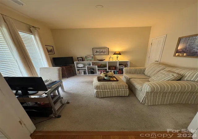 Photo 3 of Single family home for sale at 2008 Golden Ridge Ln, Charlotte, NC 28208 | MLS# 4423985 | Listing updated on 2026-10-26