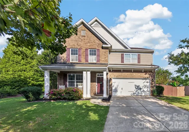 Photo 1 of Single family home for sale at 507 Fair Oaks Dr, Fort Mill, SC 29708 | MLS# 4423994 | Listing updated on 2026-09-23