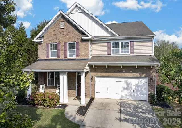 Photo 2 of Single family home for sale at 507 Fair Oaks Dr, Fort Mill, SC 29708 | MLS# 4423994 | Listing updated on 2026-09-23