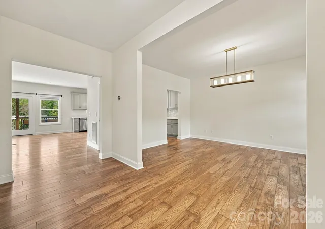 Photo 2 of Single family home for sale at 68 Rock View Ct, Hendersonville, NC 28739 | MLS# 4423997 | Listing updated on 2026-10-15