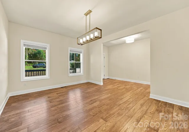 Photo 3 of Single family home for sale at 68 Rock View Ct, Hendersonville, NC 28739 | MLS# 4423997 | Listing updated on 2026-10-15