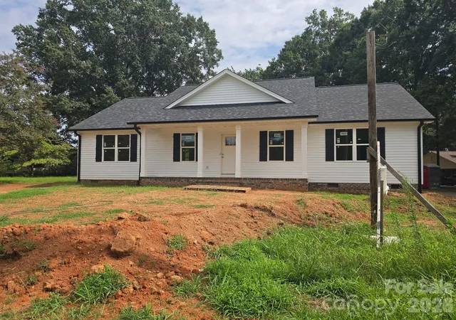 Photo 1 of Single family home for sale at 2937 Water Plant Rd, Maiden, NC 28650 | MLS# 4424001 | Listing updated on 2026-09-12