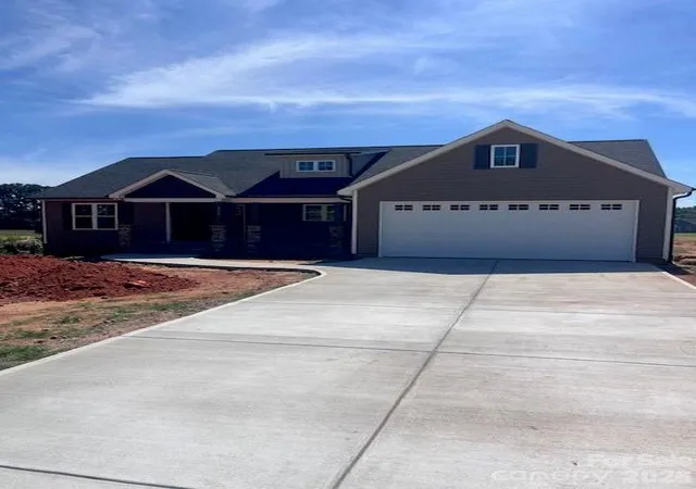 Photo 3 of Single family home for sale at 3155 Paul Elmore Rd, Lincolnton, NC 28092 | MLS# 4424012 | Listing updated on 2026-09-16
