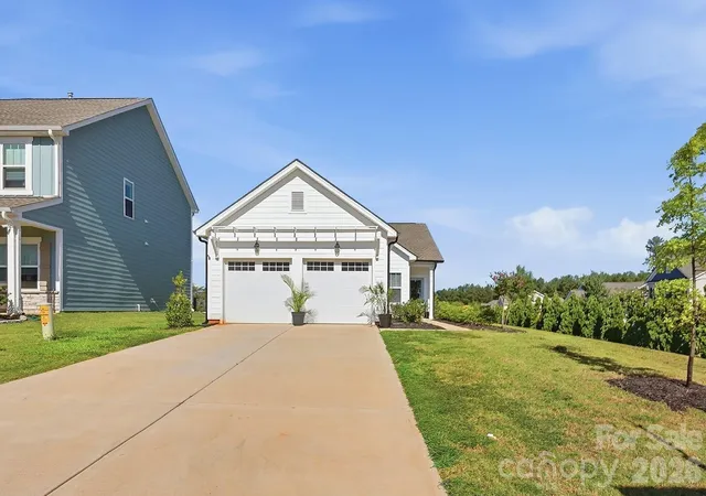 Photo 1 of Single family home for sale at 24101 Sailfish Dr #1152, Lancaster, SC 29720 | MLS# 4424013 | Listing updated on 2026-10-07