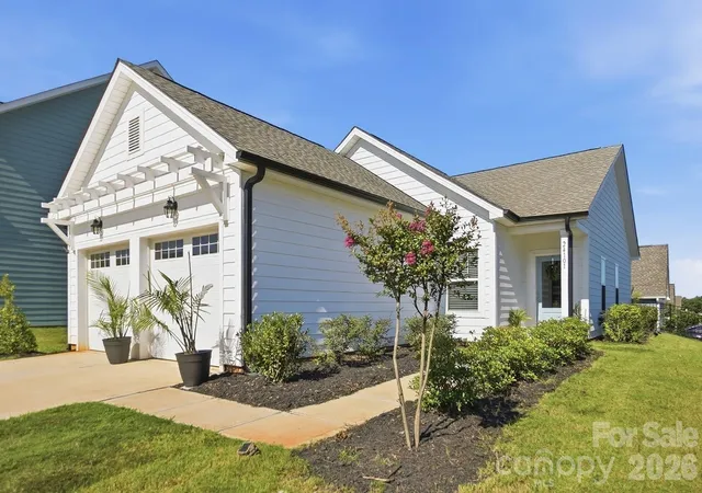 Photo 3 of Single family home for sale at 24101 Sailfish Dr #1152, Lancaster, SC 29720 | MLS# 4424013 | Listing updated on 2026-10-07