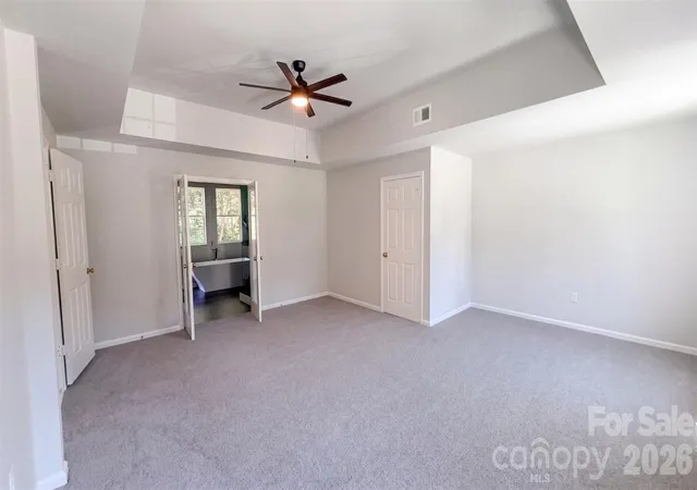 Photo 3 of Single family home for sale at 6226 Dumont Ln, Charlotte, NC 28269 | MLS# 4424023 | Listing updated on 2026-10-29