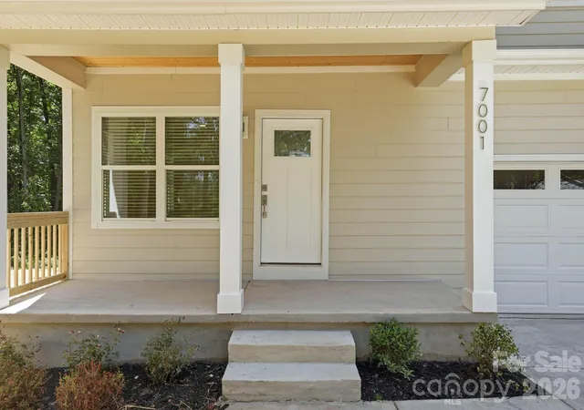 Photo 2 of Single family home for sale at 3025 Belmeade Dr, Charlotte, NC 28214 | MLS# 4424032 | Listing updated on 2026-10-06