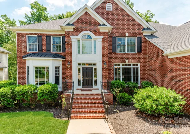 Photo 3 of Single family home for sale at 10145 Stewarton Ln Nw, Charlotte, NC 28269 | MLS# 4424033 | Listing updated on 2026-09-13