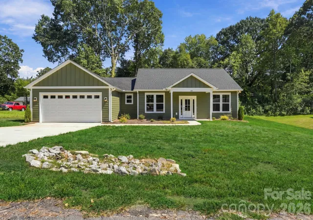 Photo 2 of Single family home for sale at 413 Dogwood Ln #24, Statesville, NC 28625 | MLS# 4424036 | Listing updated on 2026-10-07