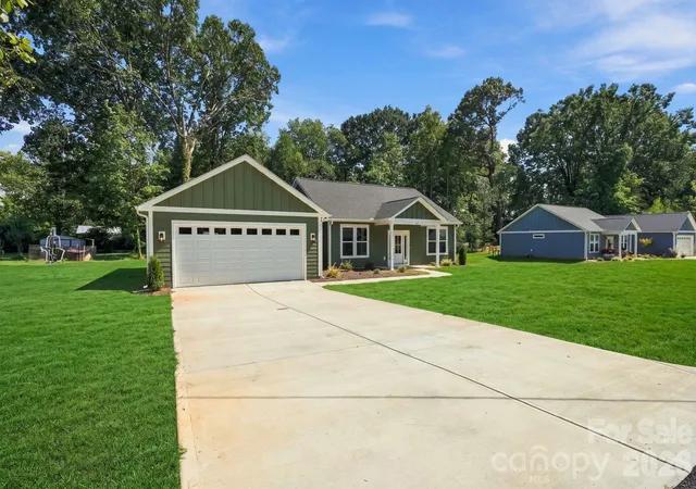 Photo 3 of Single family home for sale at 413 Dogwood Ln #24, Statesville, NC 28625 | MLS# 4424036 | Listing updated on 2026-10-07