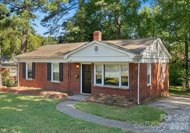 Photo 2 of Single family home for sale at 4400 Welling Ave, Charlotte, NC 28208 | MLS# 4424037 | Listing updated on 2026-09-15