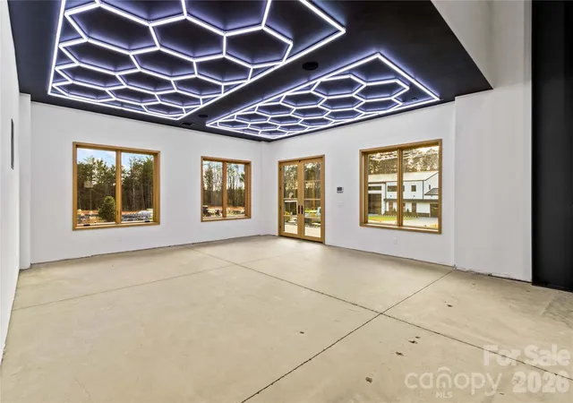 Photo 4 of Single family home for sale at 129 Sebring Dr, Mooresville, NC 28117 | MLS# 4424046 | Listing updated on 2026-09-23