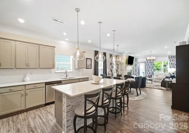 Photo 4 of Single family home for sale at 8415 Dumphries Dr, Huntersville, NC 28078 | MLS# 4424053 | Listing updated on 2026-09-23