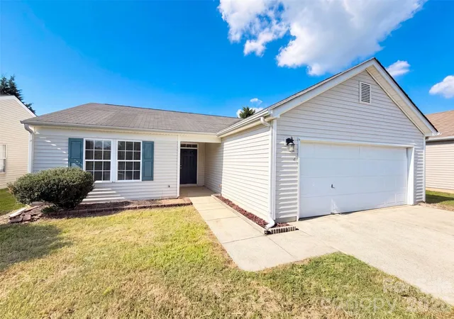 Photo 1 of Sale Pending at 10215 Orchard Grass Ct, Charlotte, NC 28278 | MLS# 4424054 | Listing updated on 2026-09-26