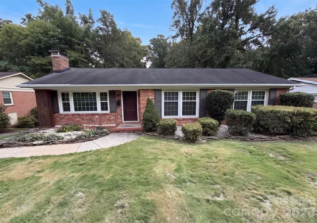 Photo 1 of Single family home for sale at 1527 Burnley Rd, Charlotte, NC 28210 | MLS# 4424058 | Listing updated on 2026-09-30