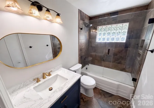 Photo 4 of Single family home for sale at 1527 Burnley Rd, Charlotte, NC 28210 | MLS# 4424058 | Listing updated on 2026-10-30