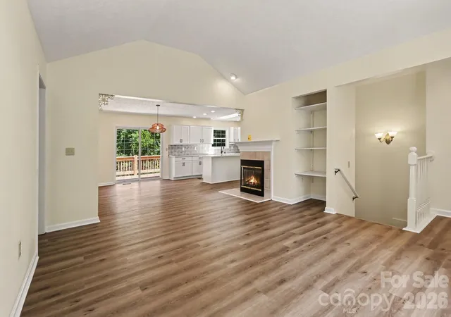Photo 3 of Single family home for sale at 7 Firestone Ct, Etowah, NC 28729 | MLS# 4424060 | Listing updated on 2026-09-27