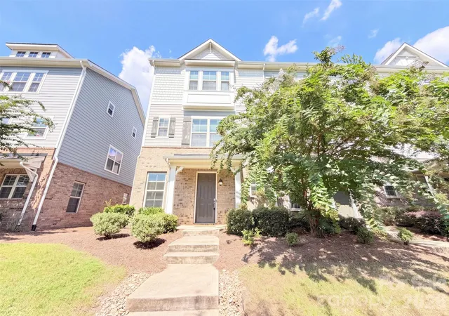 Photo 1 of Townhouse for sale at 9431 Ainslie Downs St, Charlotte, NC 28273 | MLS# 4424062 | Listing updated on 2026-09-22