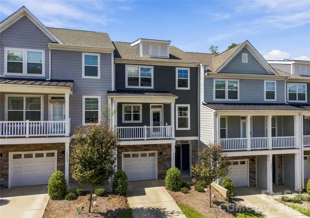 Photo 1 of Townhouse for sale at 10447 Glenmere Crk Cir, Charlotte, NC 28262 | MLS# 4424069 | Listing updated on 2026-09-29