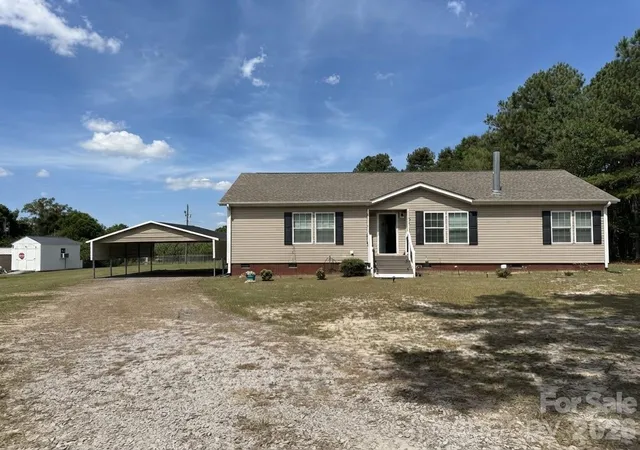 Photo 2 of Single family home for sale at 236 Cauthen St, Heath Springs, SC 29058 | MLS# 4424106 | Listing updated on 2026-09-13