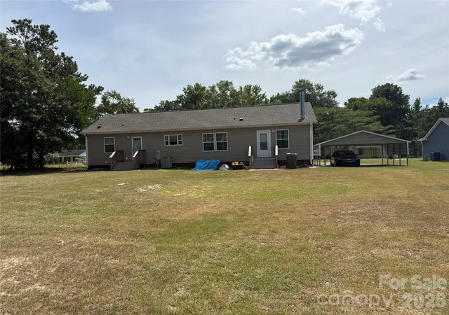 Photo 3 of Single family home for sale at 236 Cauthen St, Heath Springs, SC 29058 | MLS# 4424106 | Listing updated on 2026-09-13