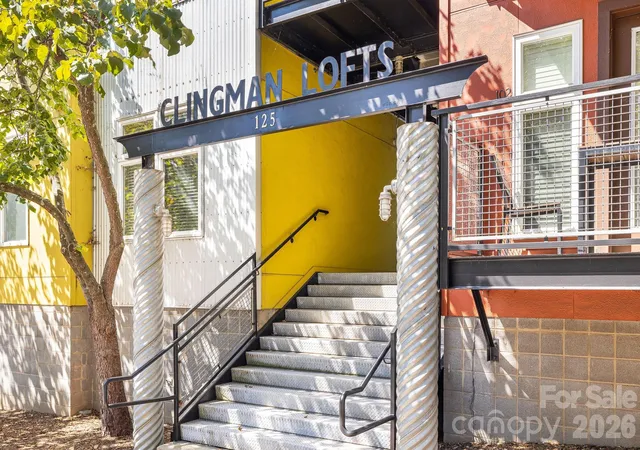 Listing Photo 2 - Condo for sale in building located at 125 Clingman Ave, Asheville, NC 28801 - Unit #203