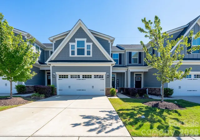 Townhouse for sale at 712 Hazel Way, Denver, NC 28037 | MLS# 4424112