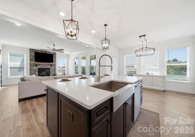 Photo 4 of Single family home for sale at 2843 Shumard Dr, Gastonia, NC 28054 | MLS# 4424116 | Listing updated on 2026-09-25