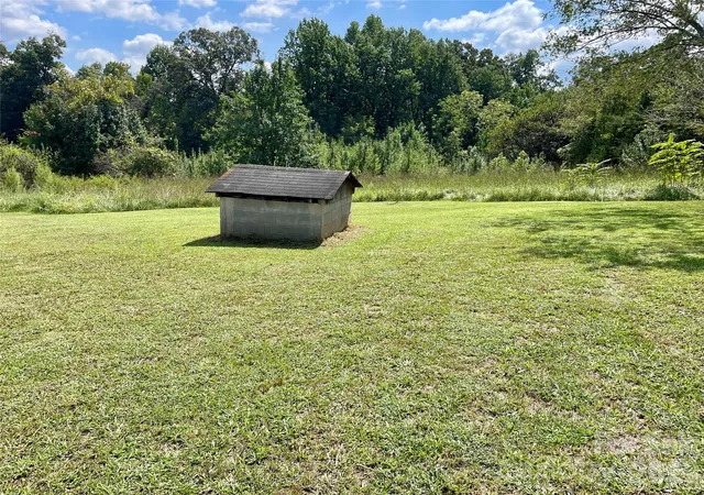 Photo 2 of Single family home for sale at 112 Flake Rd, Harmony, NC 28634 | MLS# 4424130 | Listing updated on 2026-09-21