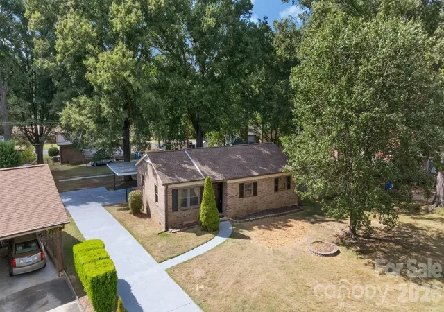 Photo 1 of Single family home for sale at 804 Finley Ct, Rock Hill, SC 29730 | MLS# 4424134 | Listing updated on 2026-09-25