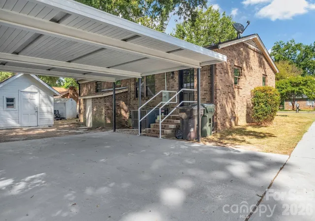 Photo 30 of Single family home for sale at 804 Finley Ct, Rock Hill, SC 29730 | MLS# 4424134 | Listing updated on 2026-09-13