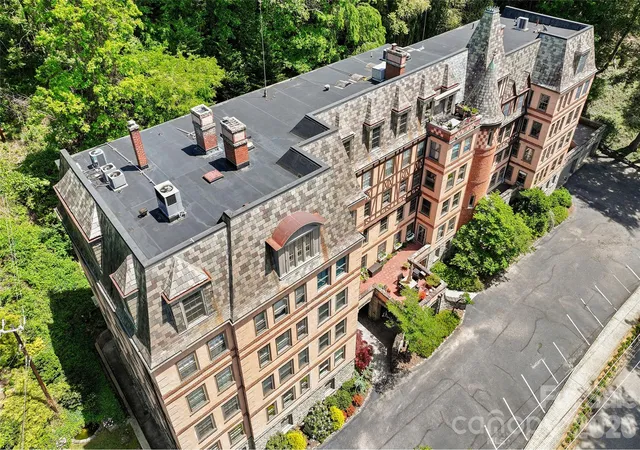 Photo 2 of Condo for sale at 185 Macon Ave #A2, Asheville, NC 28804 | MLS# 4424136 | Listing updated on 2026-09-28