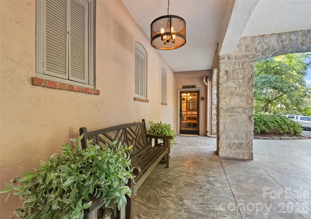 Photo 3 of Condo for sale at 185 Macon Ave #A2, Asheville, NC 28804 | MLS# 4424136 | Listing updated on 2026-09-28
