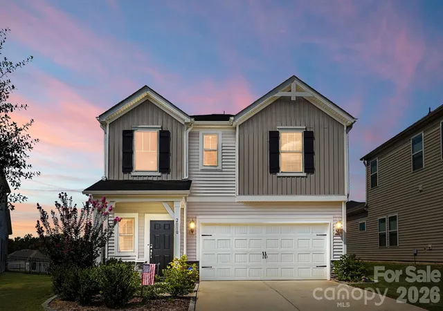 Photo 1 of Single family home for sale at 2010 Red Ash Dr, Charlotte, NC 28215 | MLS# 4424142 | Listing updated on 2026-10-07