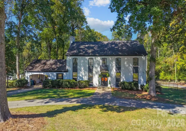 Single family home for sale at 319 N Zion St, Landis, NC 28088 | MLS# 4424151
