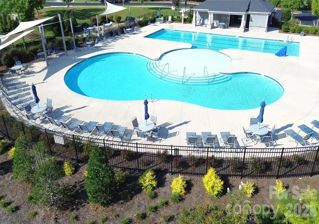 Photo 3 of Single family home for sale at 1818 Lotus Ln, Denver, NC 28037 | MLS# 4424154 | Listing updated on 2026-10-10