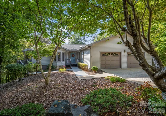 Photo 2 of Single family home for sale at 119 Rome Ct, Lake Lure, NC 28746 | MLS# 4424160 | Listing updated on 2026-09-23