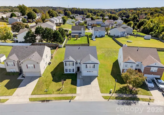 Photo 3 of Single family home for sale at 109 Bennett Trl Dr, Mount Holly, NC 28120 | MLS# 4424162 | Listing updated on 2026-10-02