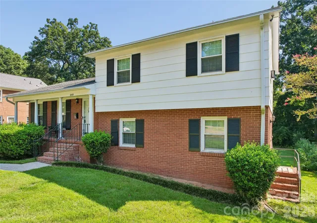 Single family home for sale at 6408 Spring Garden Ln, Charlotte, NC 28213 | MLS# 4424165