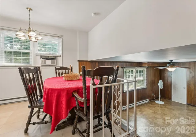 Photo 4 of Single family home for sale at 6408 Spring Garden Ln, Charlotte, NC 28213 | MLS# 4424165 | Listing updated on 2026-10-26
